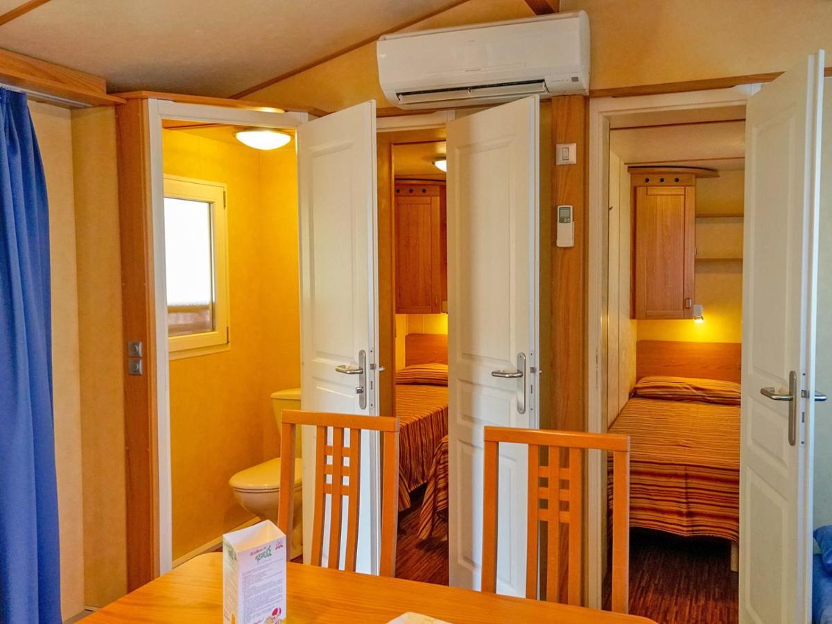Parco vacanze Portofelice露营村4*